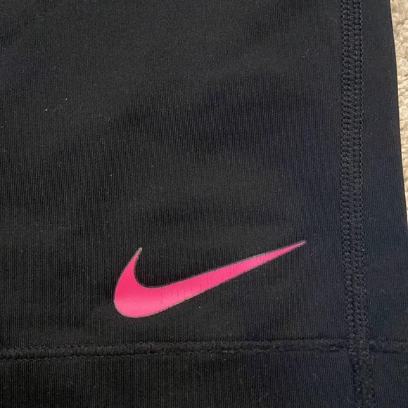 Nike Pro shorts - Picture 3 of 4